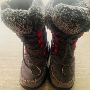 Kamik snow boots for girls